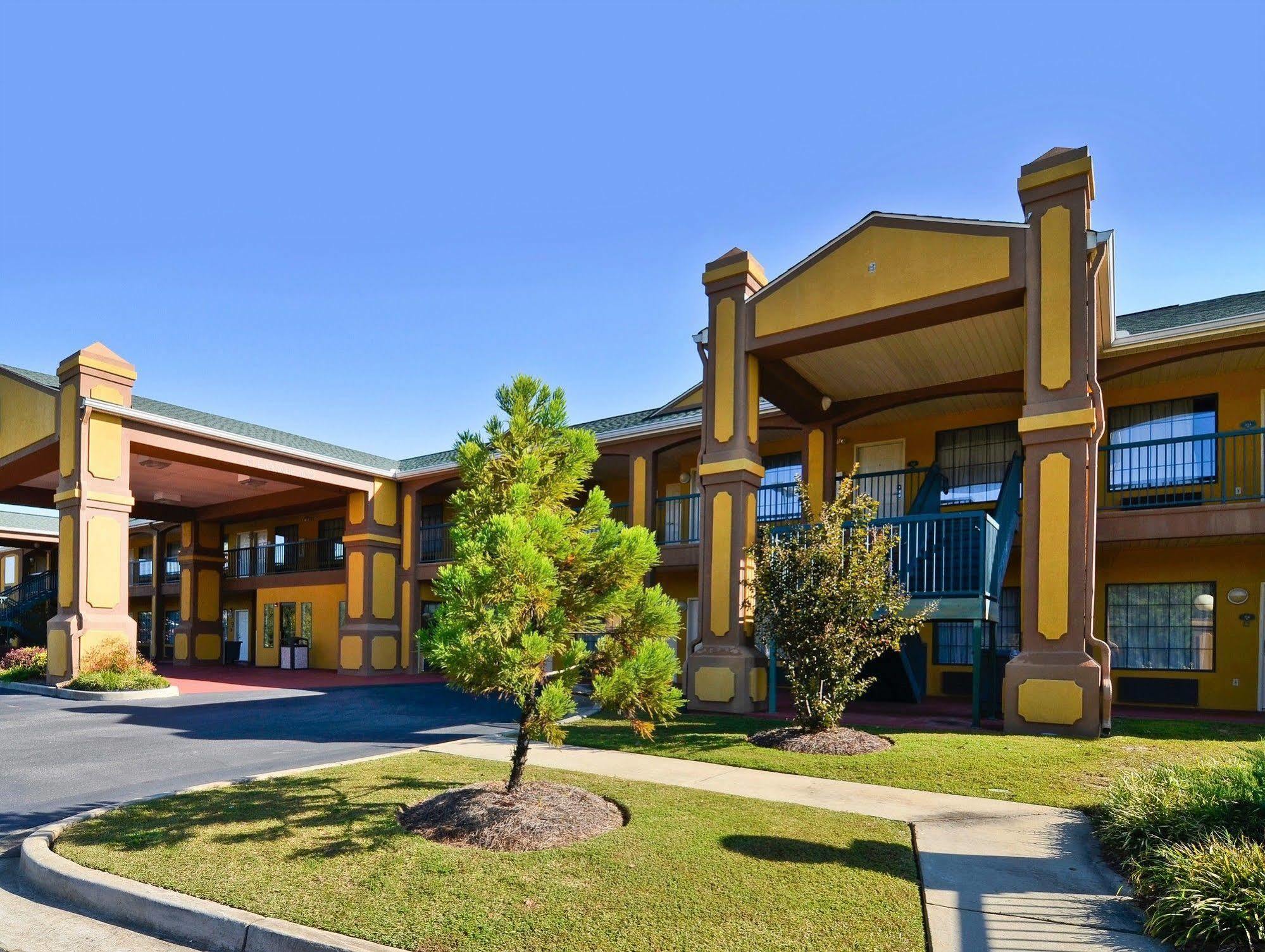 Best Western Hawkinsville Inn & Suites Buitenkant foto