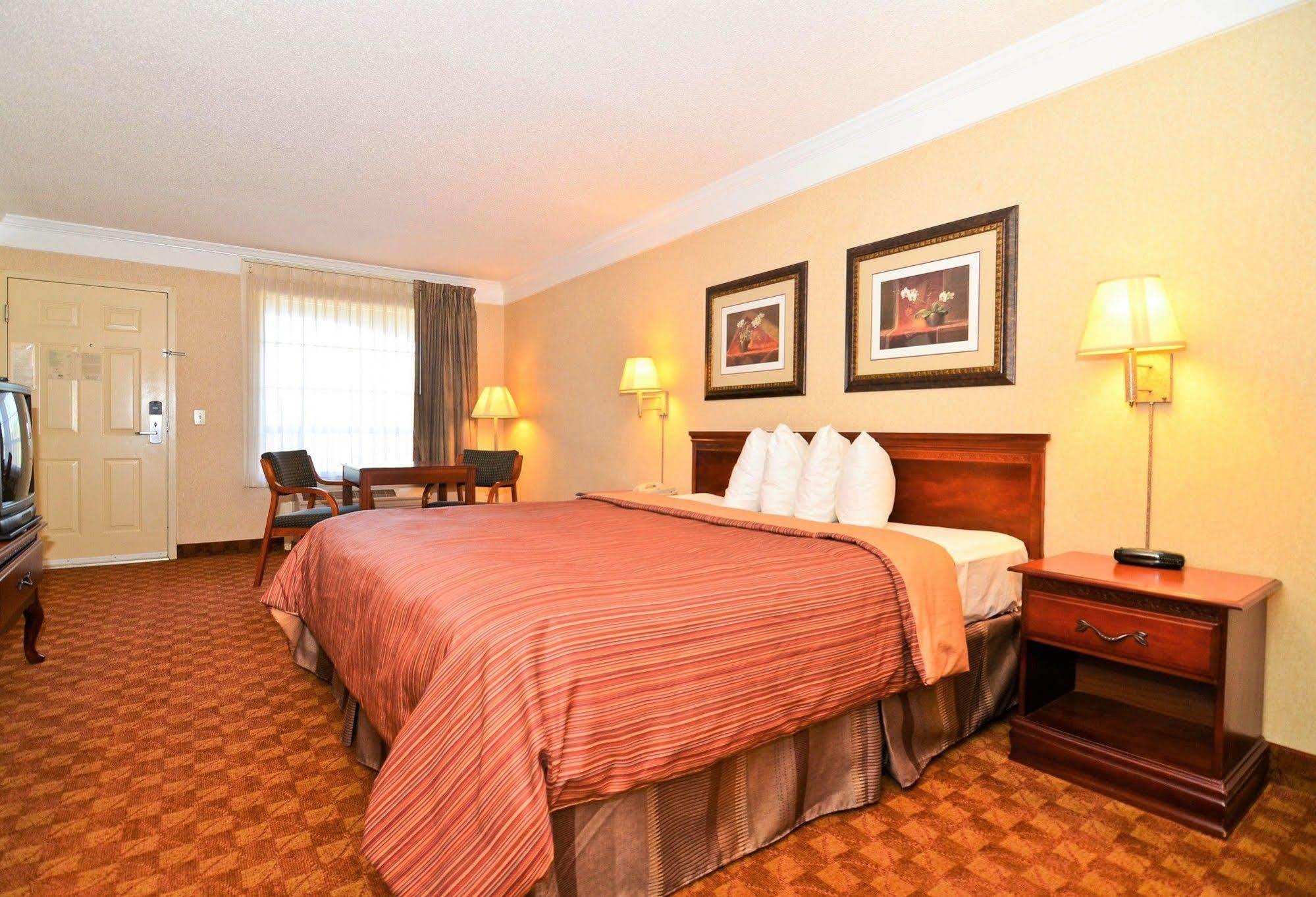 Best Western Hawkinsville Inn & Suites Buitenkant foto