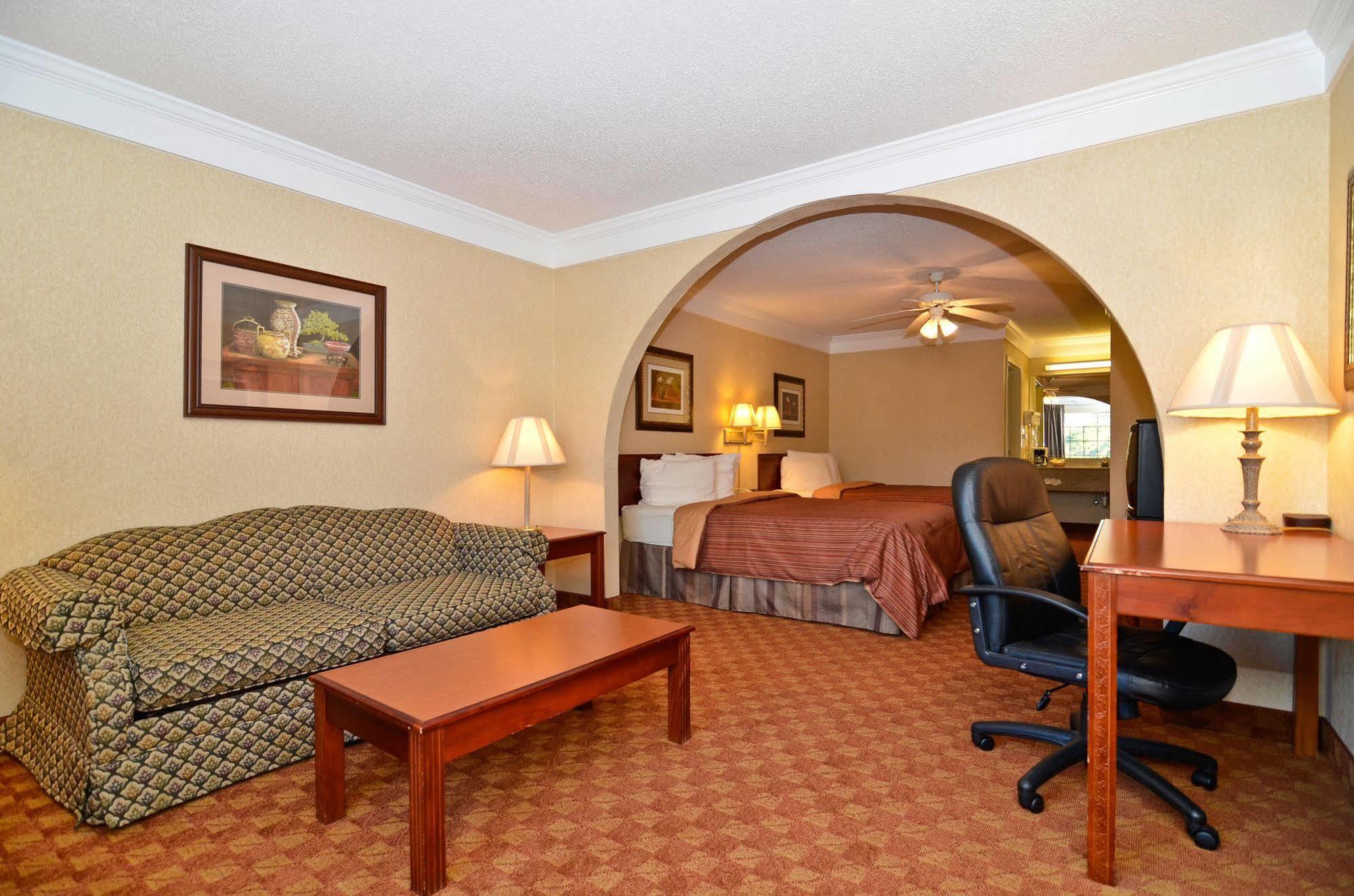 Best Western Hawkinsville Inn & Suites Buitenkant foto