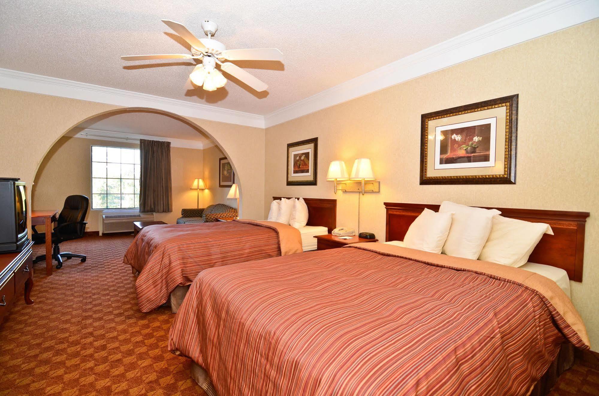 Best Western Hawkinsville Inn & Suites Buitenkant foto